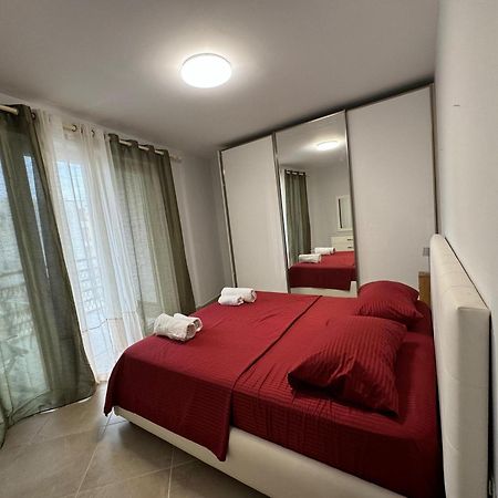 טיראנה Diem Apartment Near Pazari I Ri מראה חיצוני תמונה
