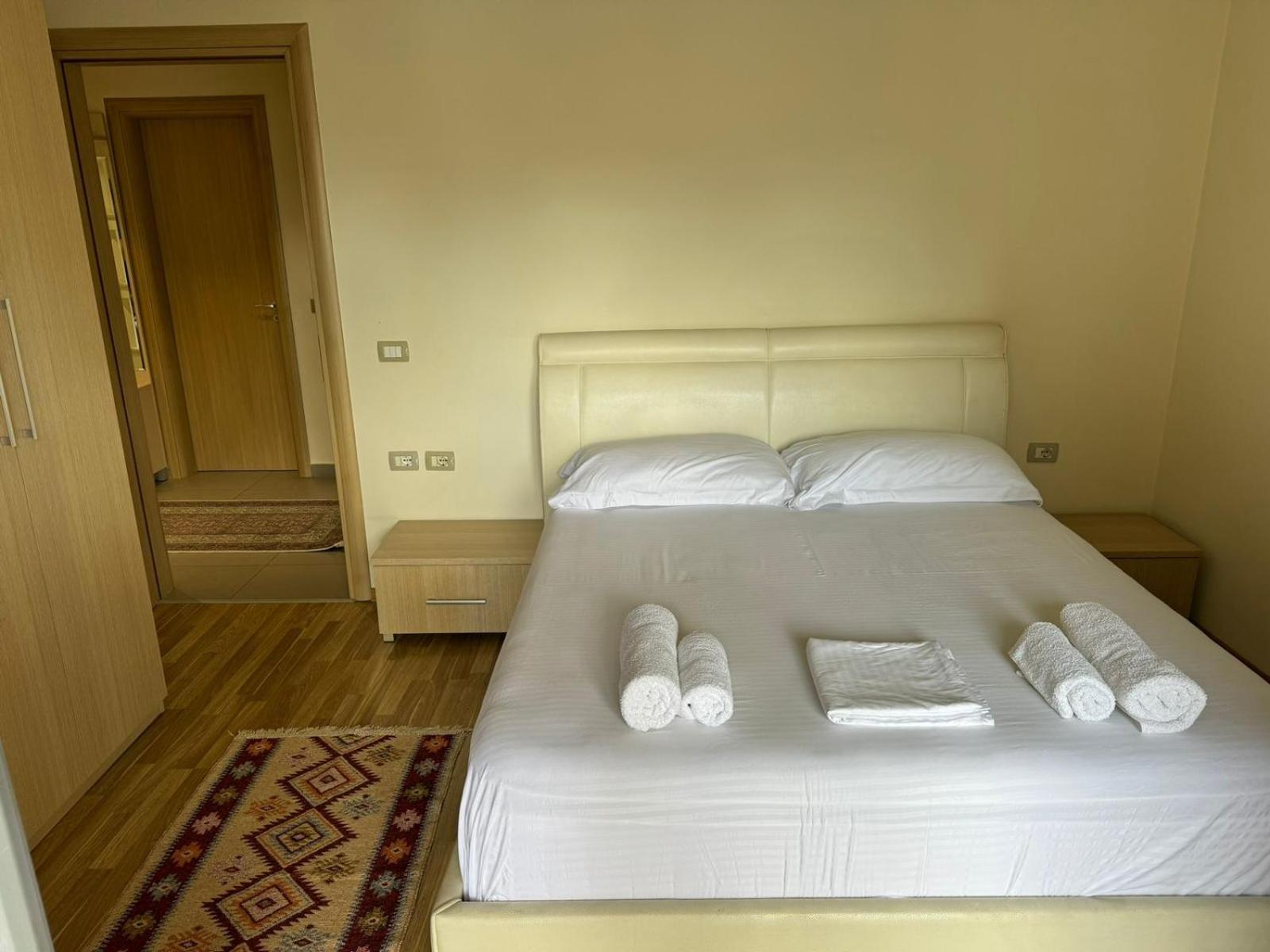 טיראנה Diem Apartment Near Pazari I Ri מראה חיצוני תמונה