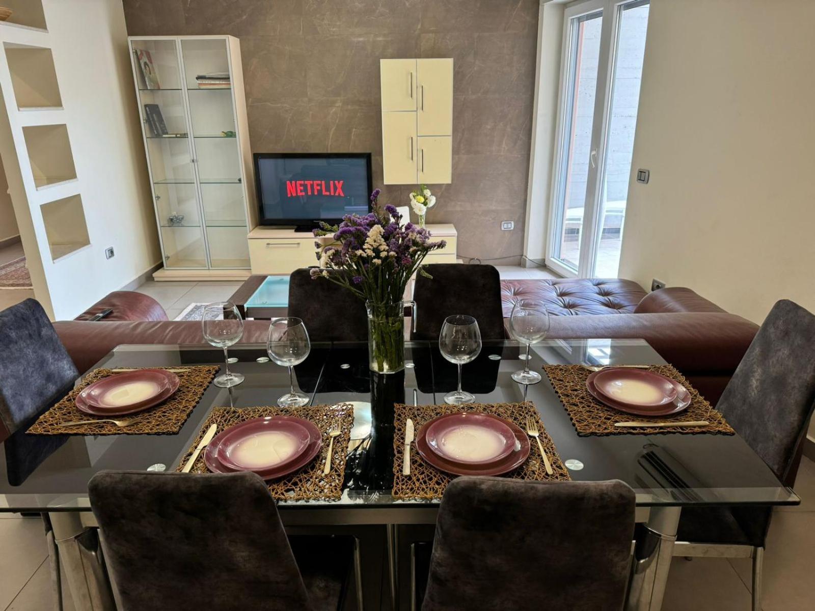 טיראנה Diem Apartment Near Pazari I Ri מראה חיצוני תמונה
