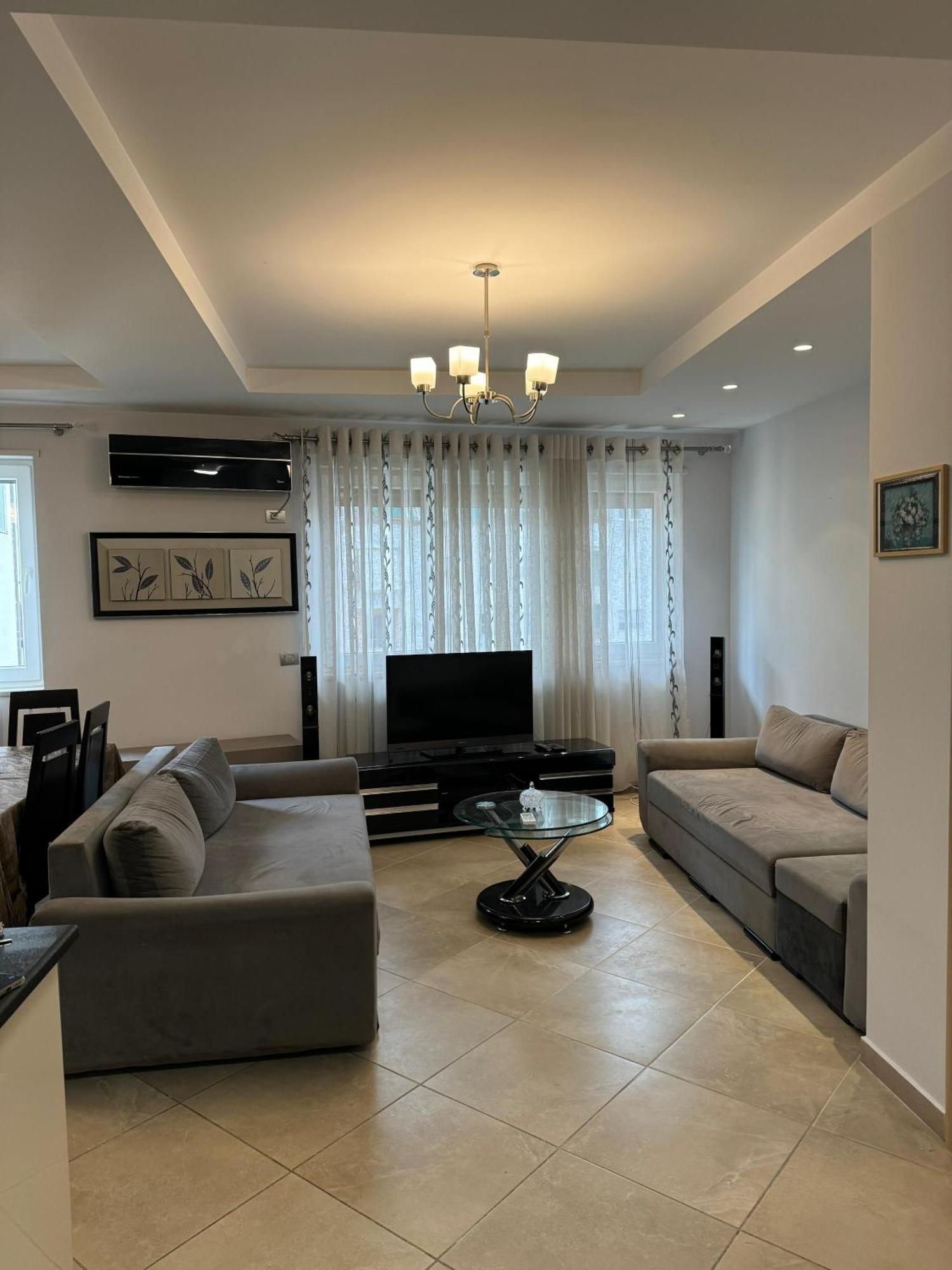 טיראנה Diem Apartment Near Pazari I Ri מראה חיצוני תמונה